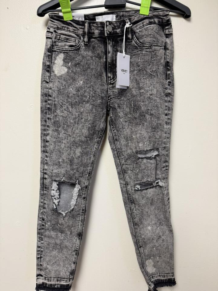 Vervet Black Distressed Skinny